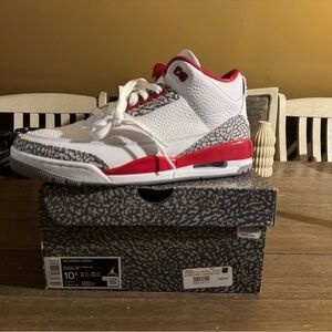 Julia Jordan White and Red Sneakers